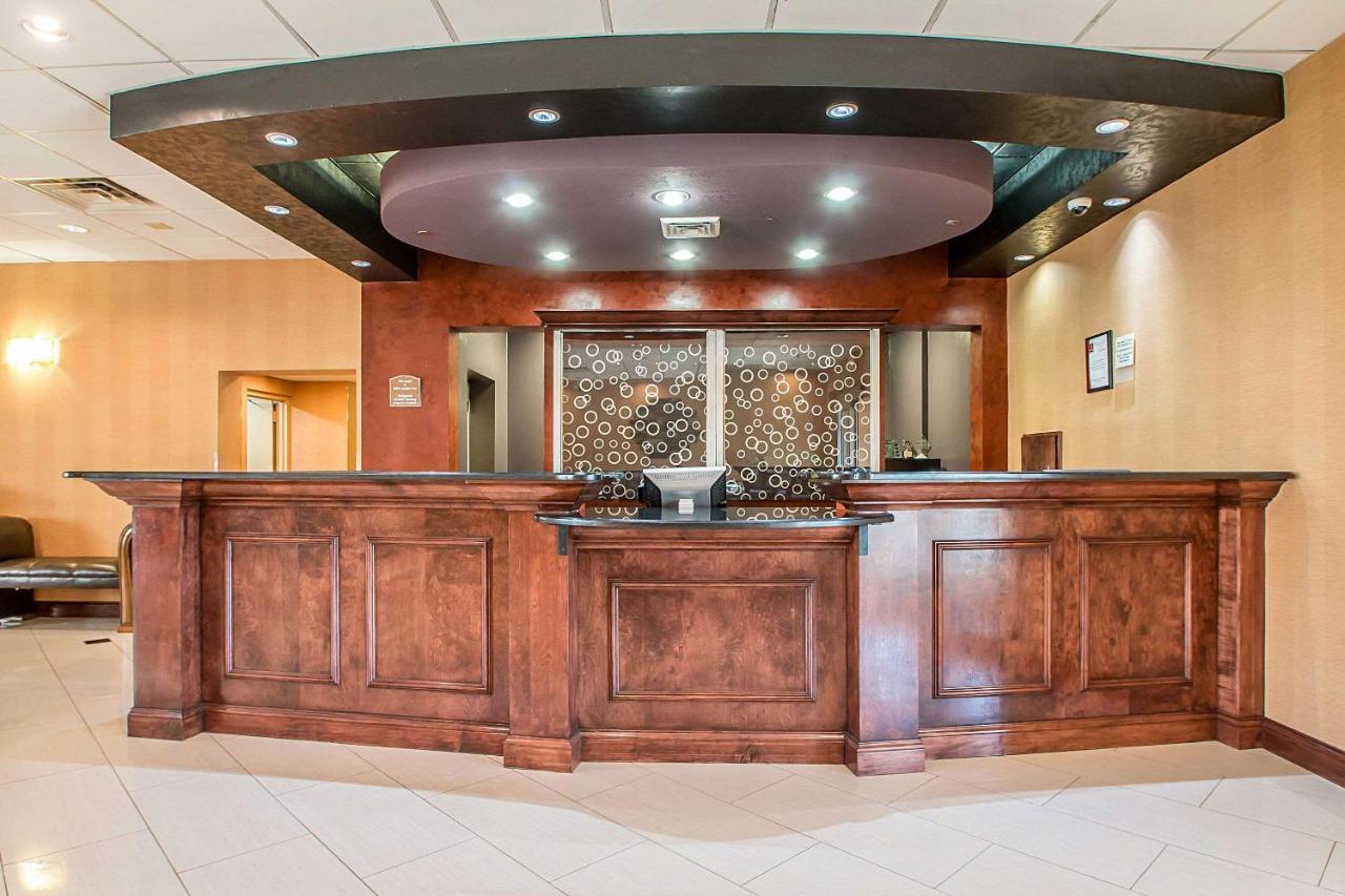Clarion Inn Elmhurst - Oak Brook Near I-88, I-290, I-294 Экстерьер фото