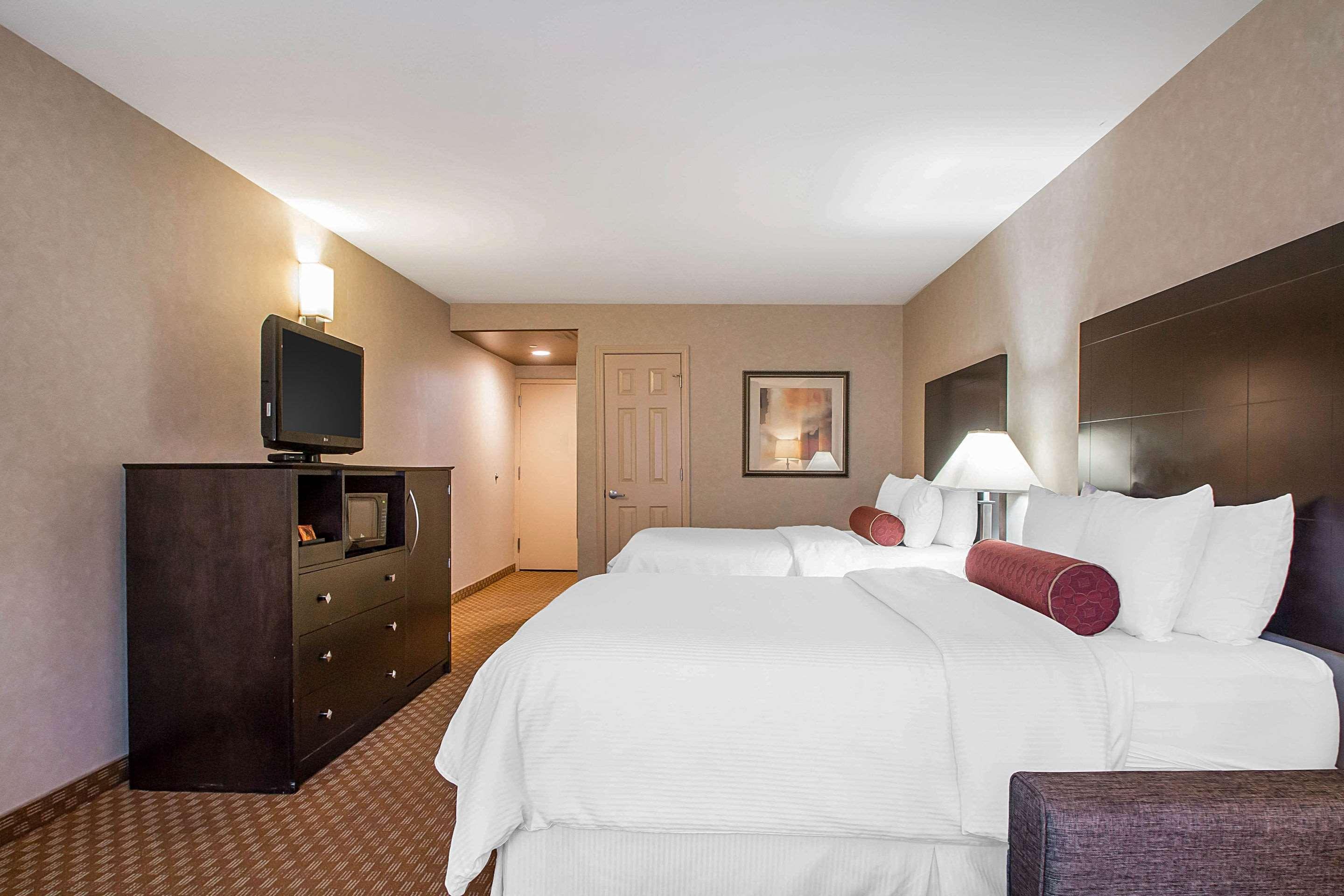 Clarion Inn Elmhurst - Oak Brook Near I-88, I-290, I-294 Экстерьер фото
