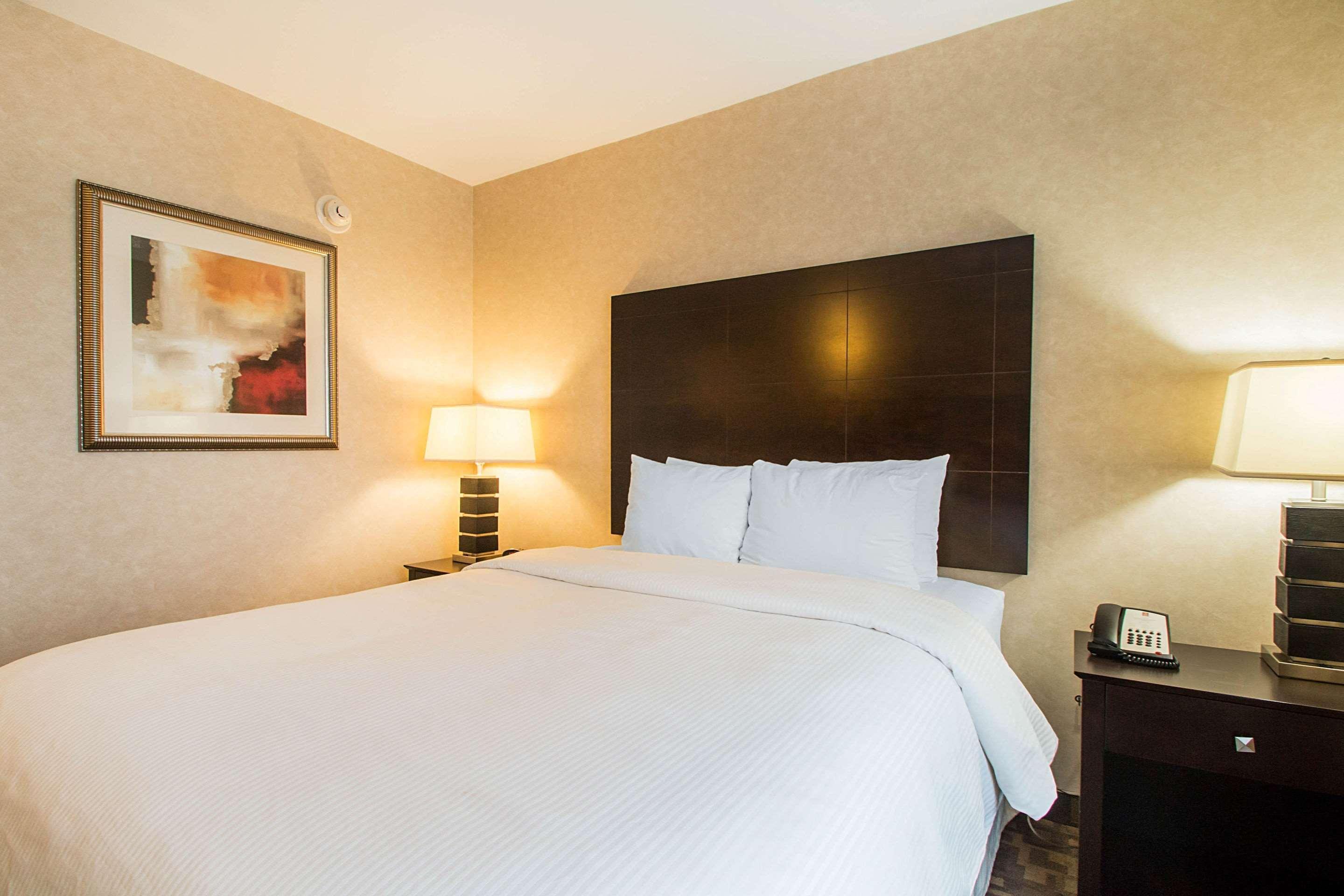 Clarion Inn Elmhurst - Oak Brook Near I-88, I-290, I-294 Экстерьер фото