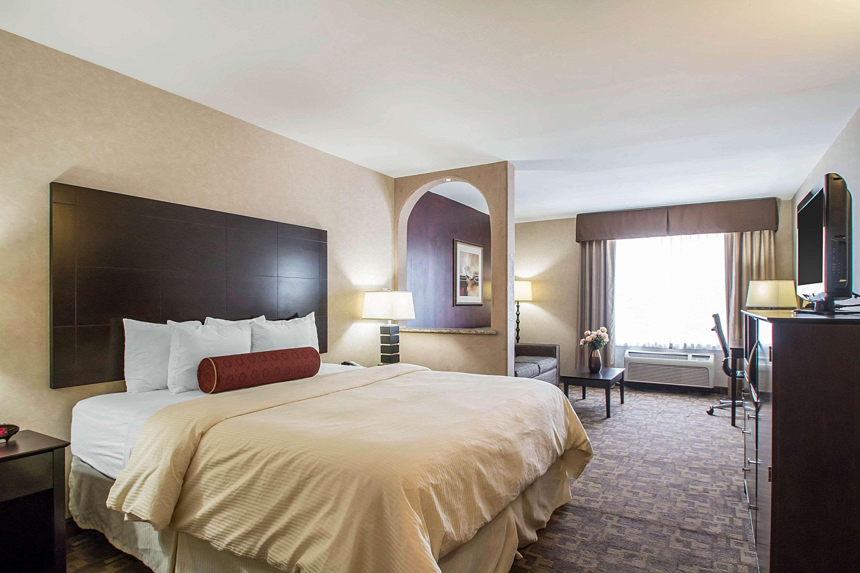 Clarion Inn Elmhurst - Oak Brook Near I-88, I-290, I-294 Экстерьер фото