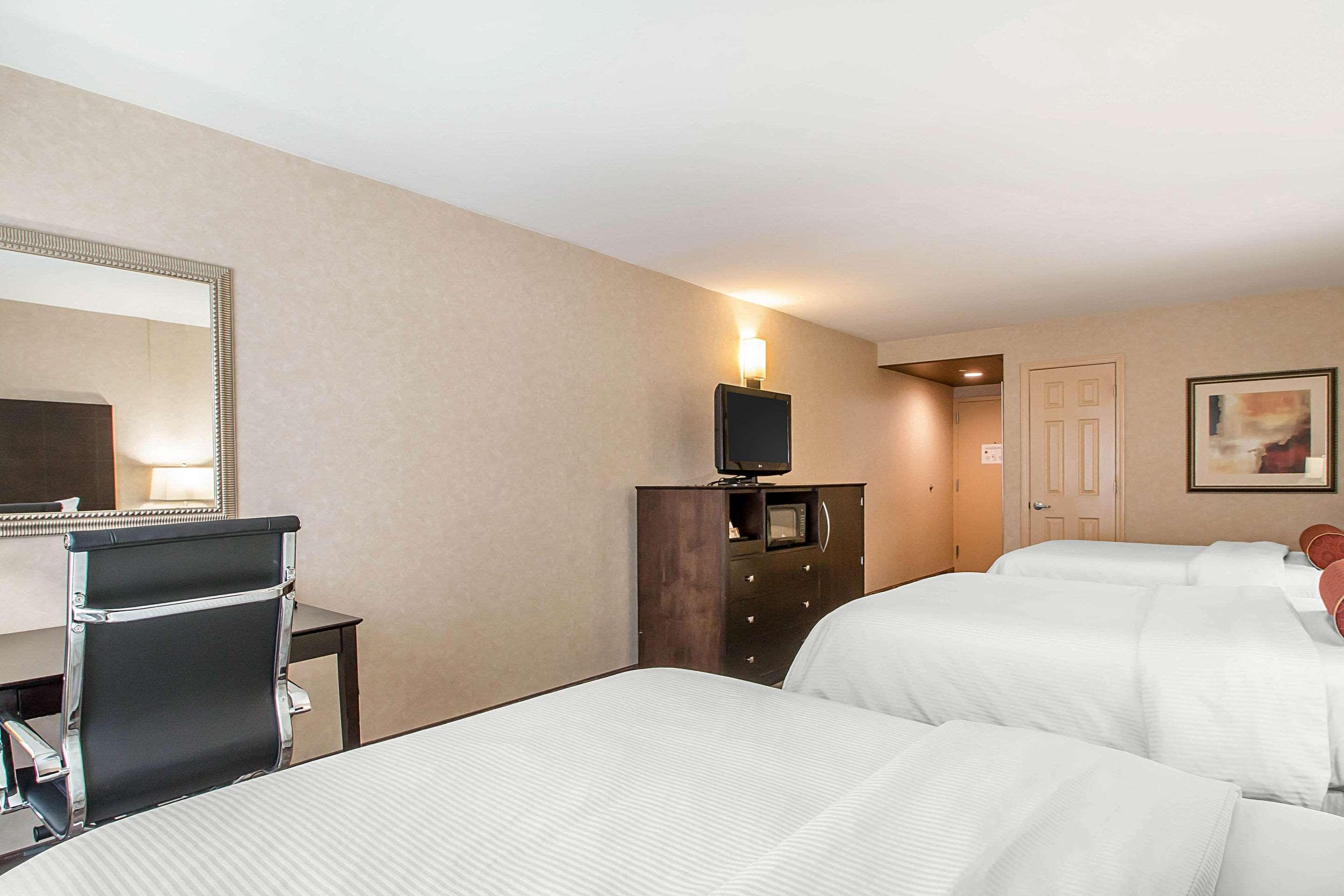 Clarion Inn Elmhurst - Oak Brook Near I-88, I-290, I-294 Экстерьер фото