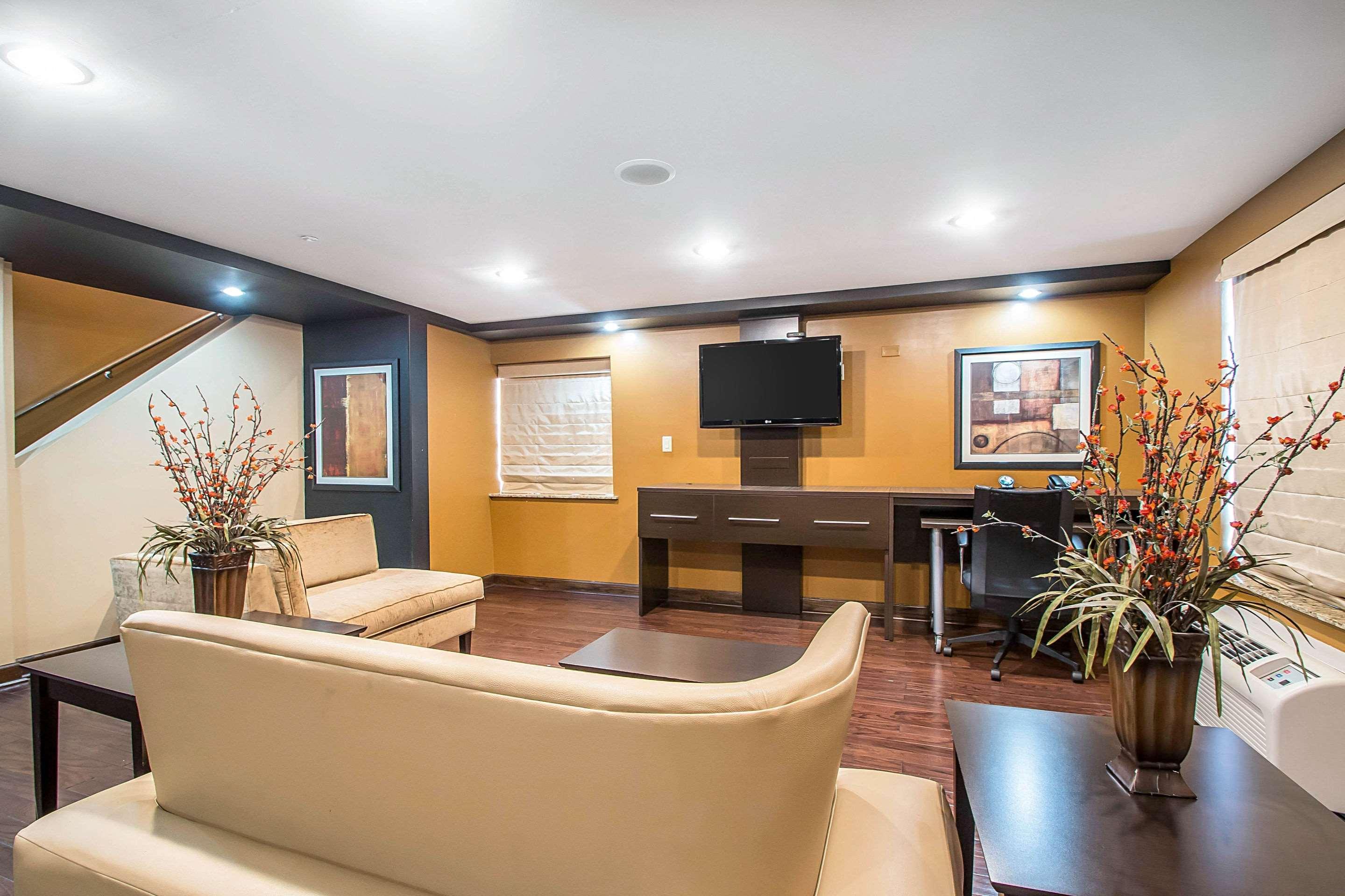 Clarion Inn Elmhurst - Oak Brook Near I-88, I-290, I-294 Экстерьер фото