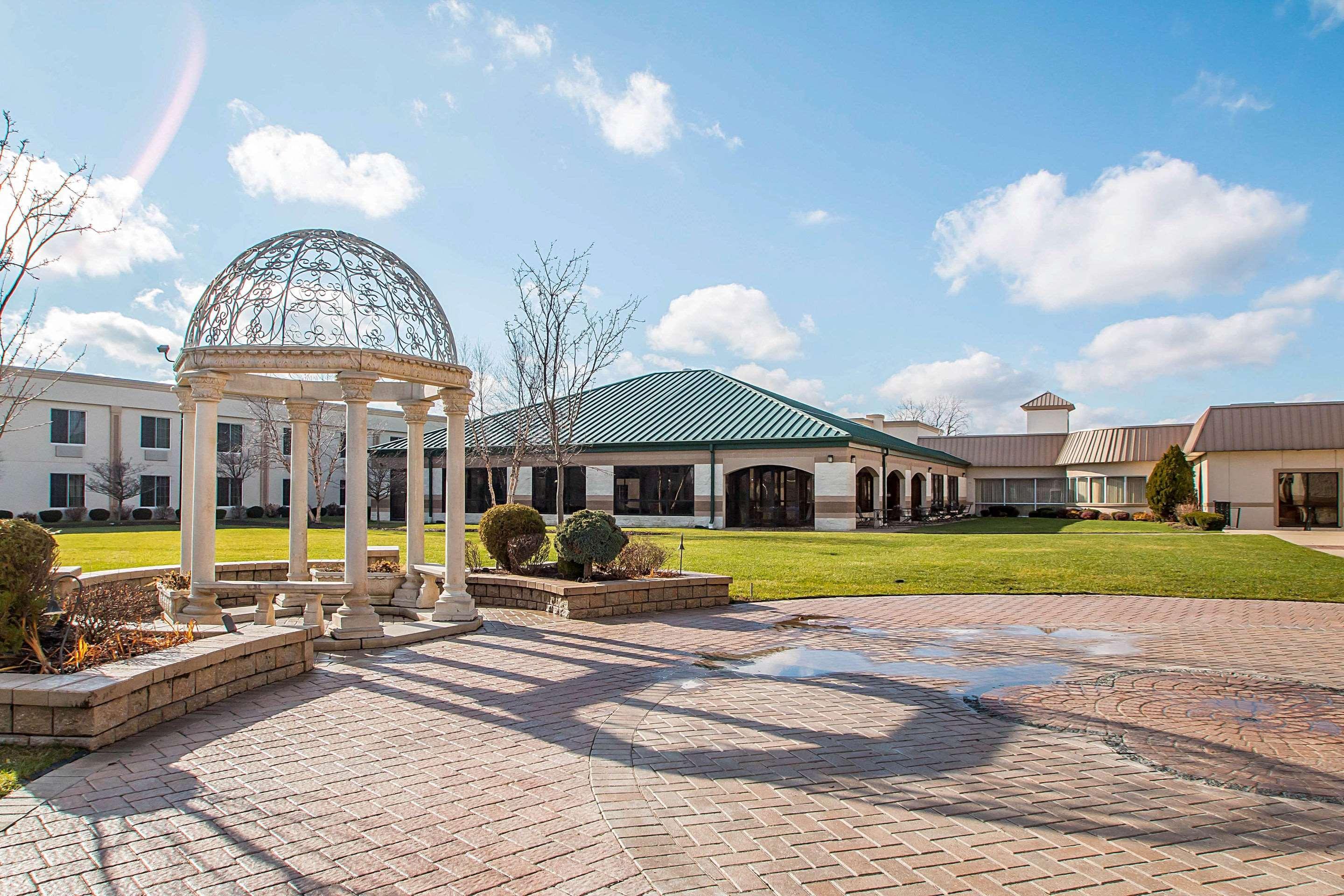 Clarion Inn Elmhurst - Oak Brook Near I-88, I-290, I-294 Экстерьер фото
