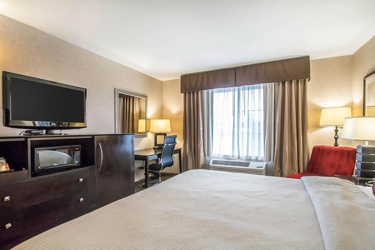 Clarion Inn Elmhurst - Oak Brook Near I-88, I-290, I-294 Экстерьер фото